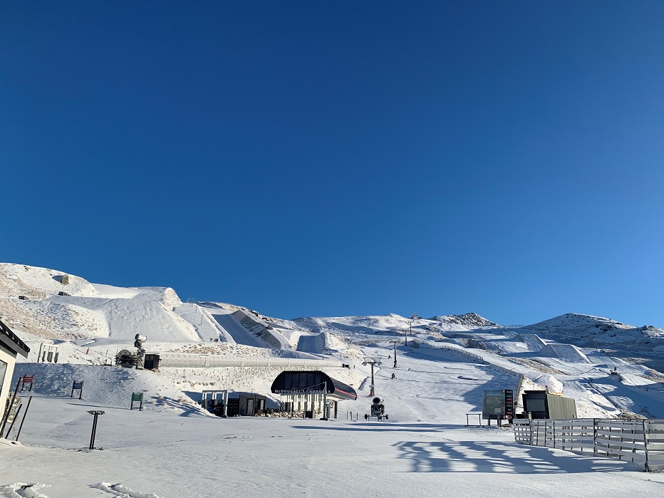 Snow at Cardrona Alpine Resort this morning. Photo: Jen Houltham.