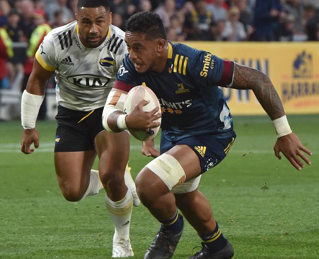 Shannon Frizell in action for the Highlanders against the Hurricanes. File photo 