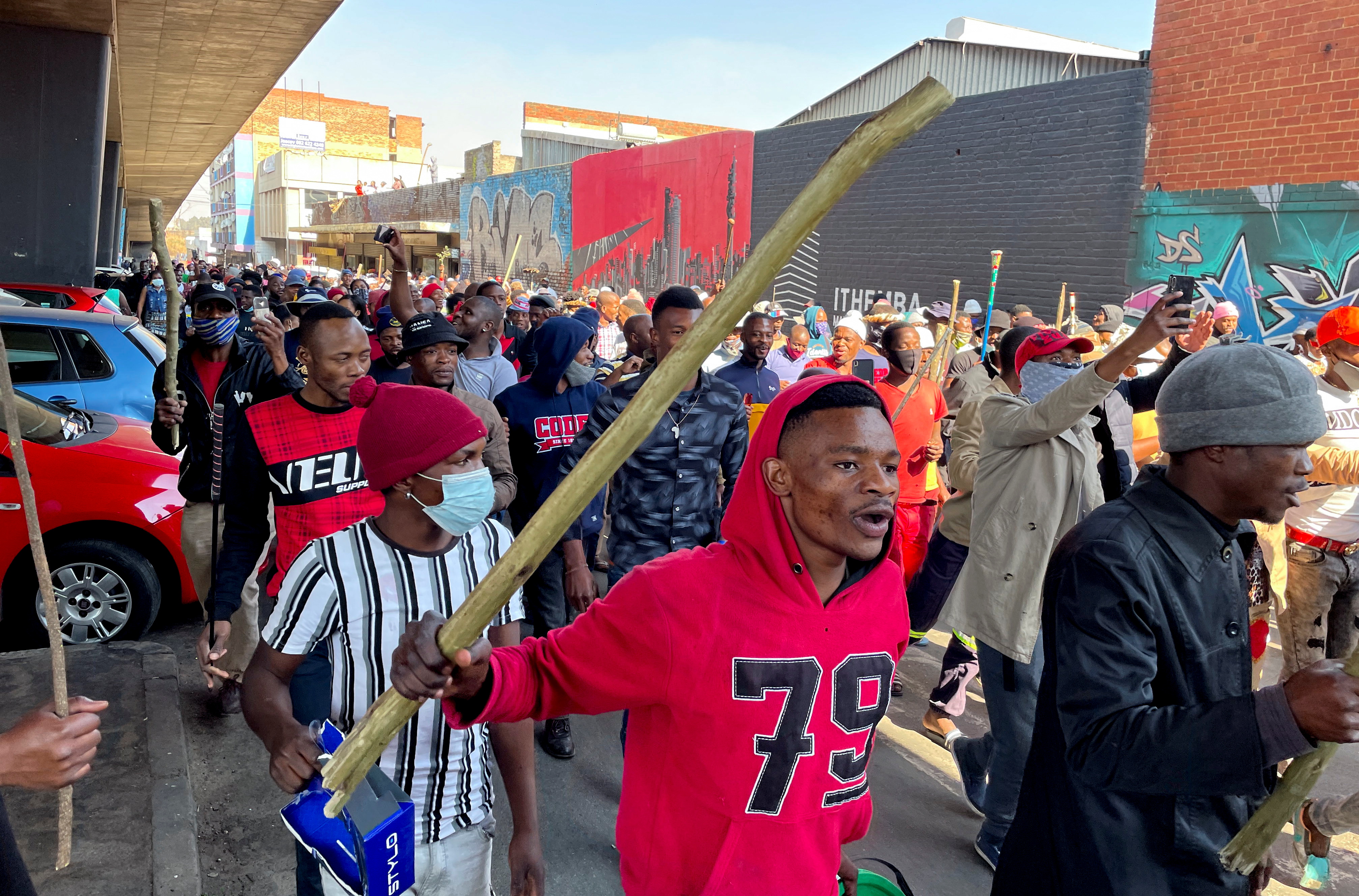Геноцид в юар. Геноцид в юар. Африканеры в юар сейчас. Юар белые и черные. Белые фермеры в юар.