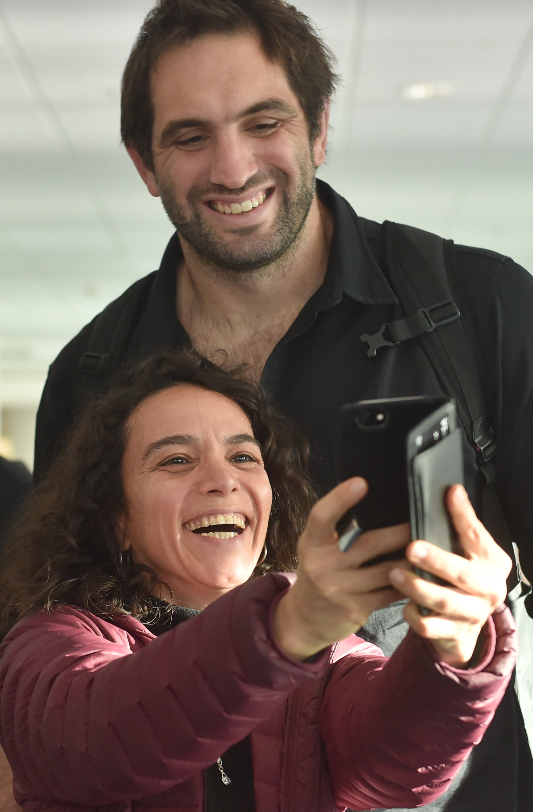 Claudia Alves takes a selfie with All Black captain Sam Whitelock. 