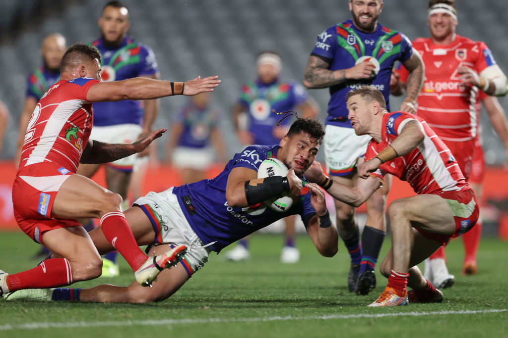 Eliesa Katoa crashes over to score for the Warriors against St George Illawarra. Photo: Getty Images