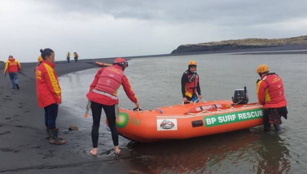Surf lifesaving teams from Raglan and Taranaki volunteered their time in the search. Photo: RNZ