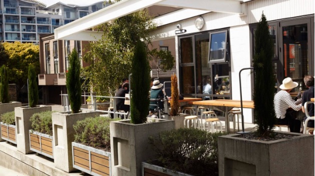 Prefab cafe in Wellington. Photo: NZ Herald