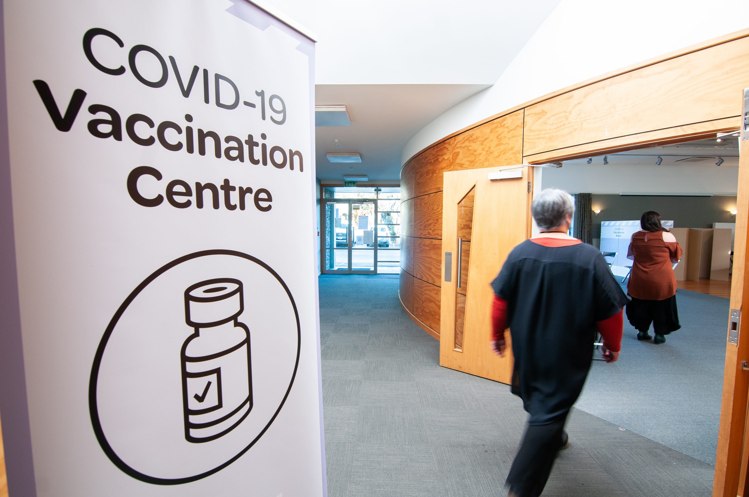 People turn up at a vaccination centre in Alexandra earlier this year. Photo: Shannon Thomson