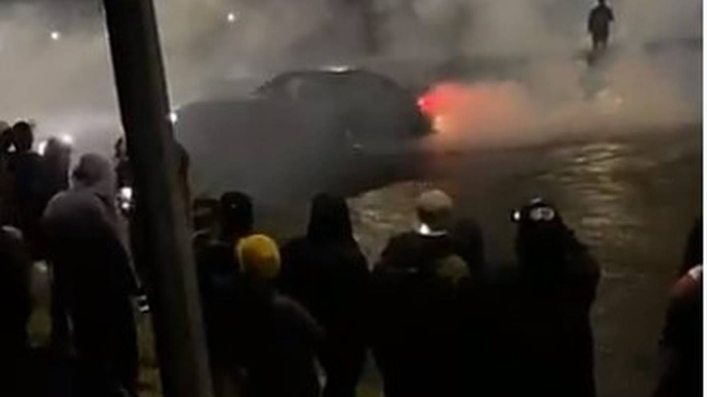 A boy racer meet in New Plymouth attracted hundreds of people last night. Photo: Snapchat