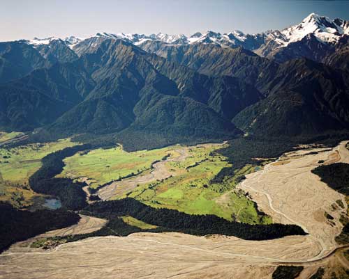 The Waiho Loop near Franz Josef Glacier. Photo: Te ara.govt.nz 