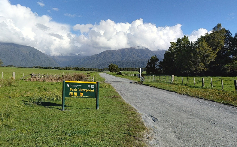 Te Kopikopiko o te waka (Glacier Peak Viewpoint) at Fox Glacier. Photo: GOOGLE MAPS 