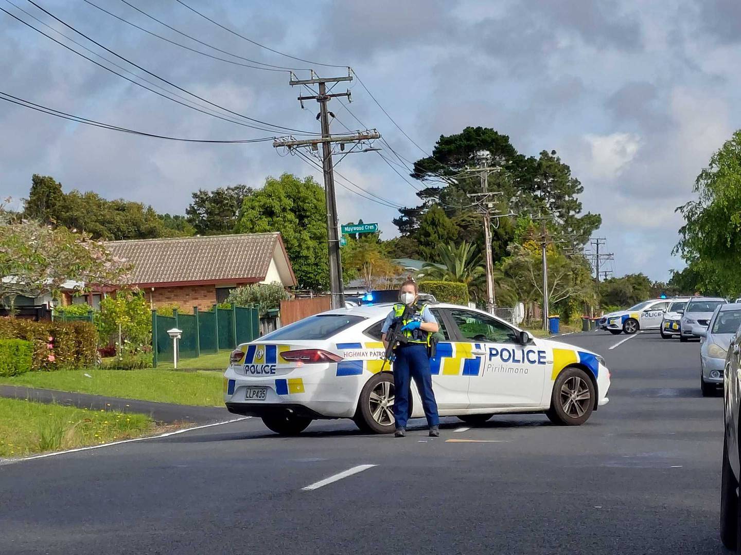 Armed police have surrounded a property in Glen Eden. Photo: NZ Herald 