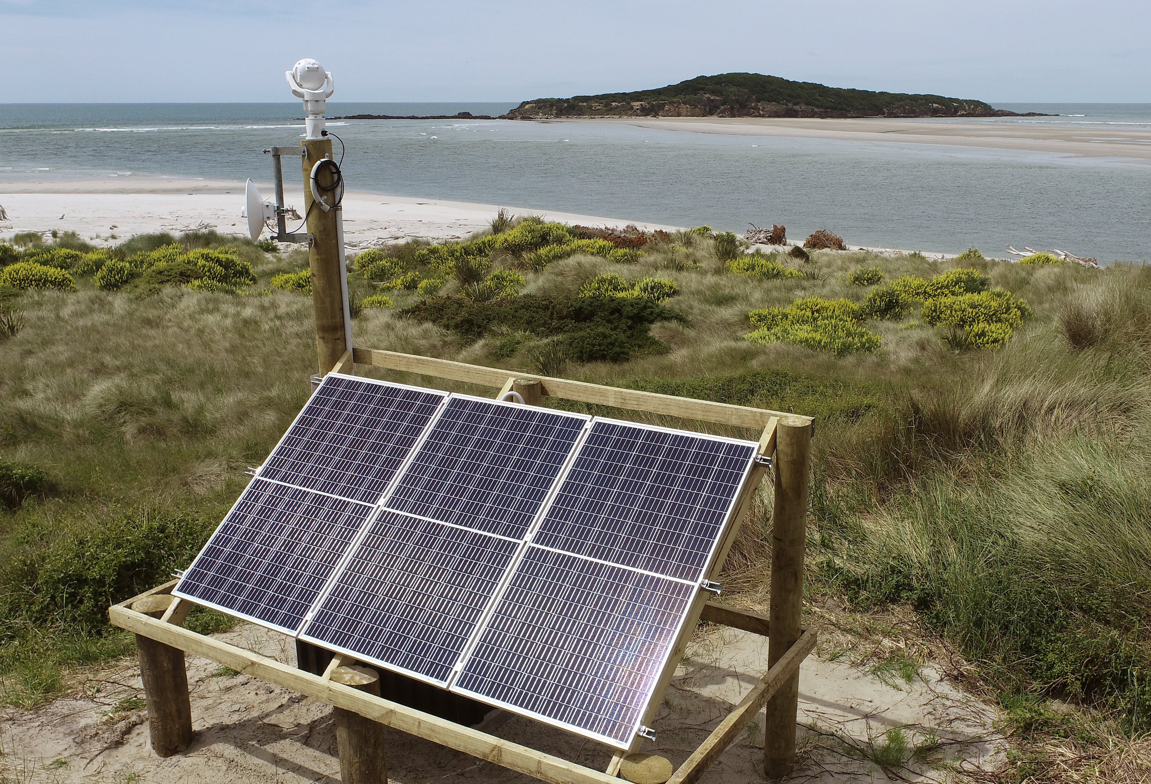 One of the recently installed cameras which provide online updates of sea conditions every minute...