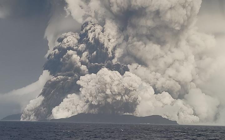 Hunga-Tonga-Hunga-Ha'apai erupting. Photo: Tonga Geological Services