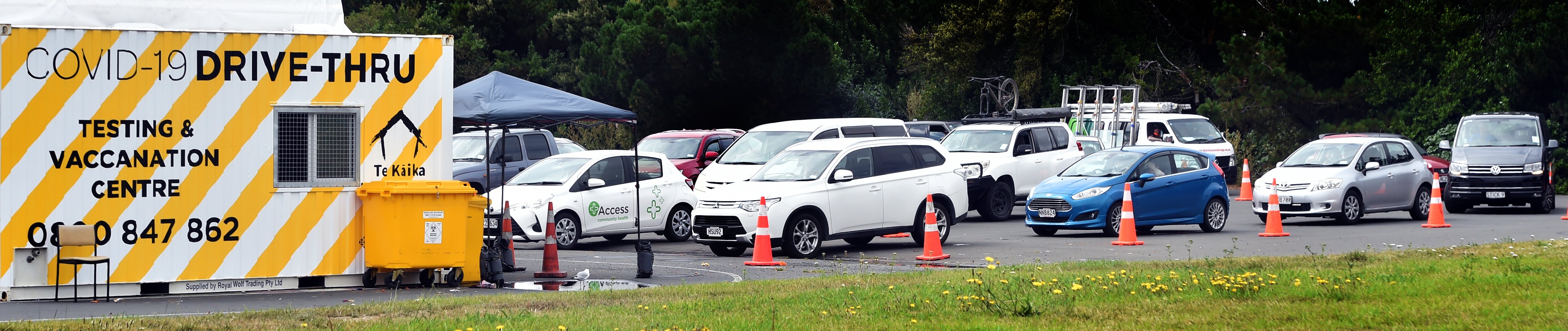 Drivers queue up to receive nasopharyngeal swabs to test for Covid-19 at Te Kaika’s drive-through...