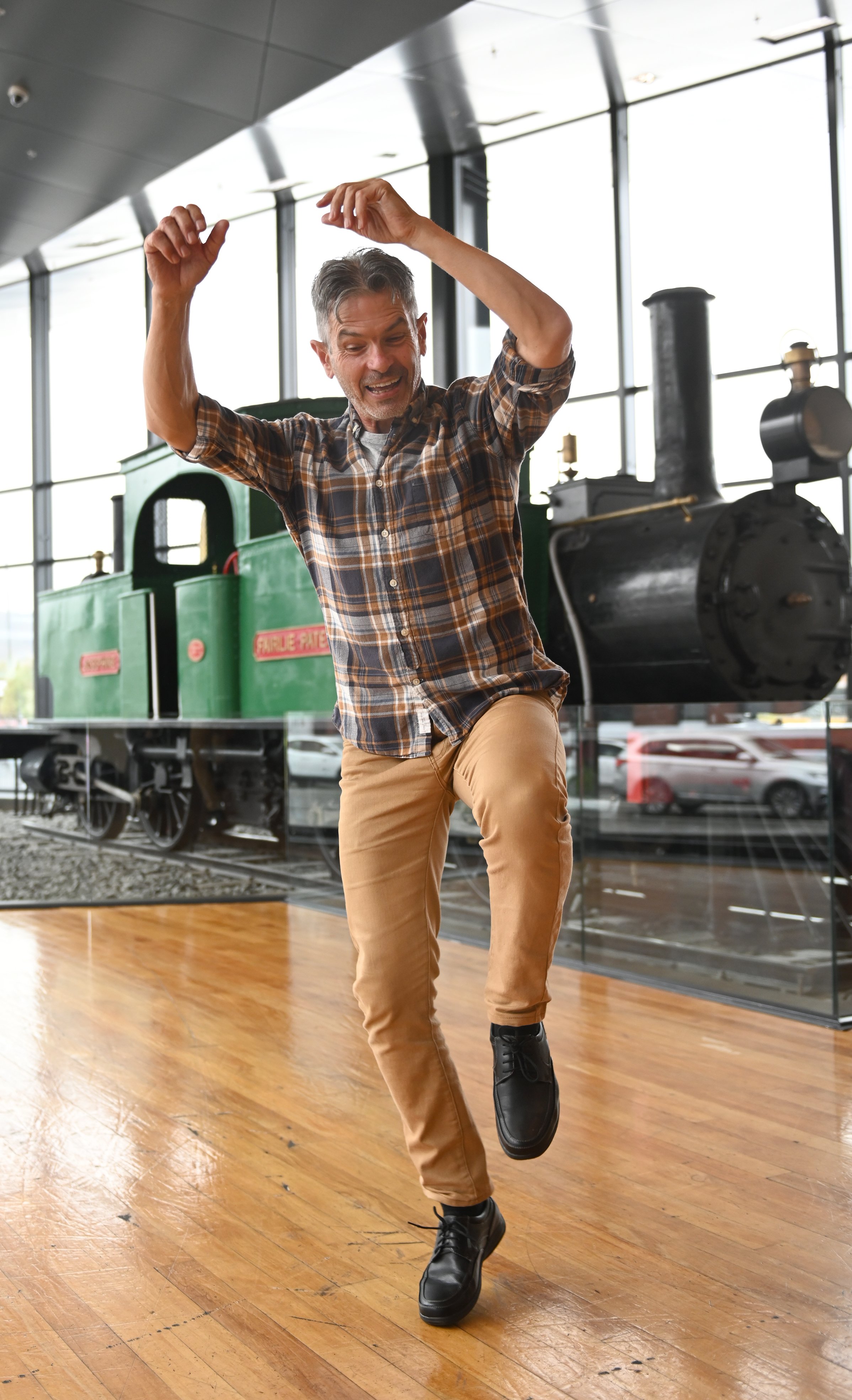 University of Otago Caroline Plummer Fellow Michael Parmenter will give a free talk and dance...