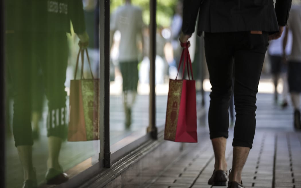 shopper shopping Photo: RNZ