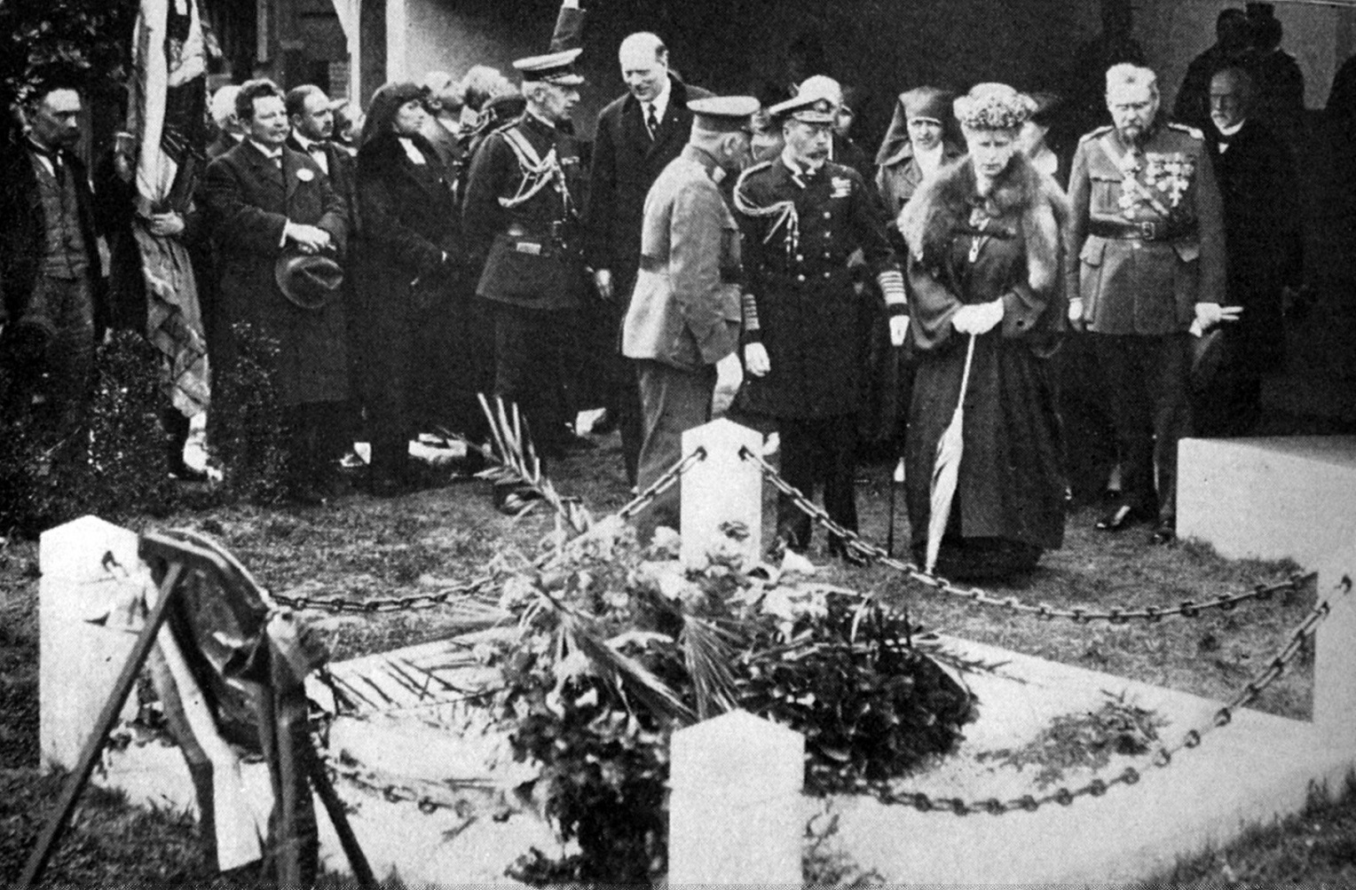 King George V and Queen Mary at a wreath-laying at the Tir National rifle range in Schaerbeek,...