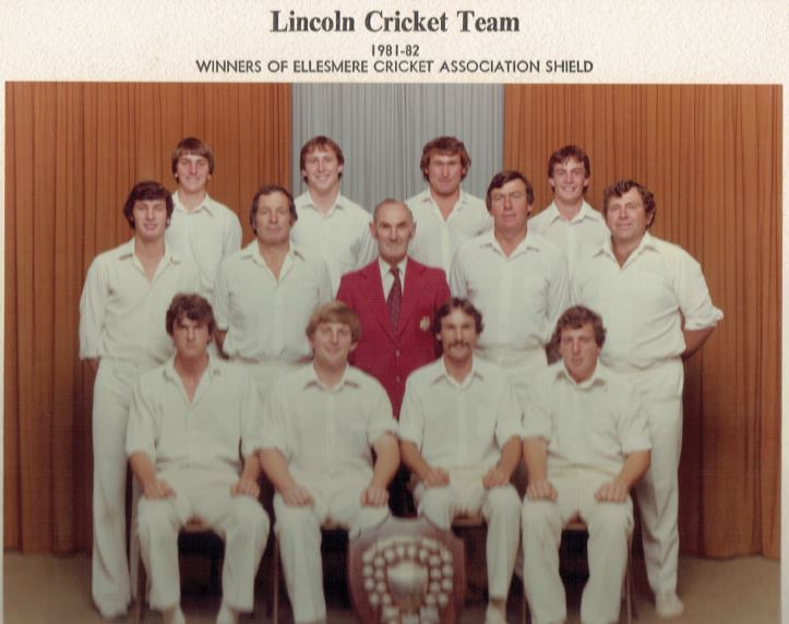 The life members are all standing in the middle row, starting at second from left - Wyn Jones,...