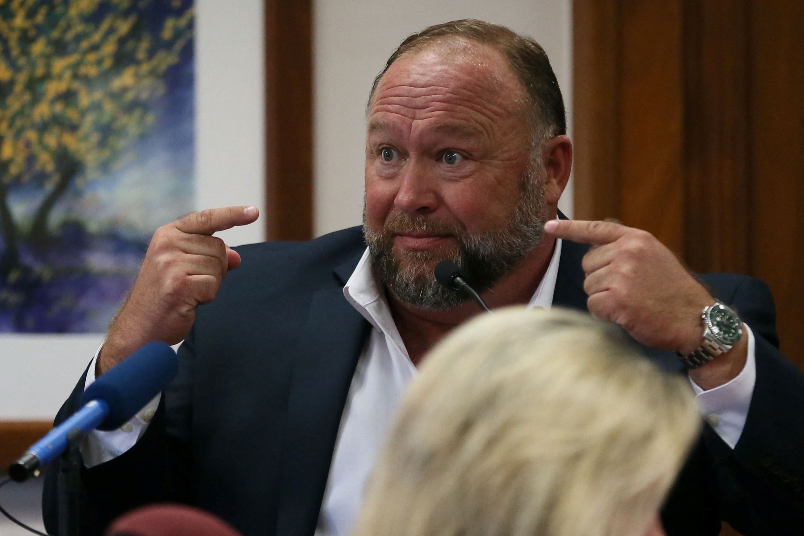 Alex Jones testifying in court in Texas. Photo: Reuters