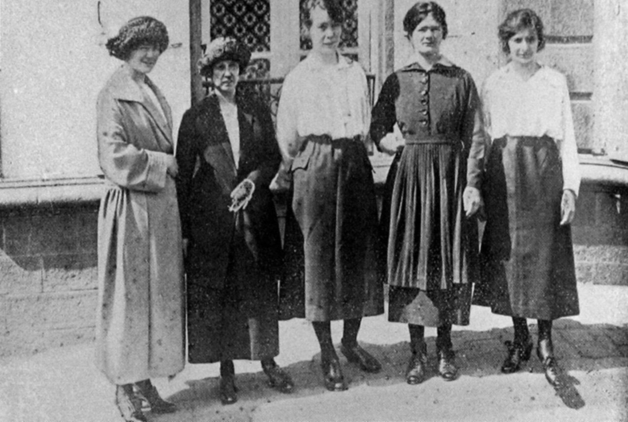 Nursing sisters on their way to India who were saved at the sinking of P&O ocean liner SS Egypt ...