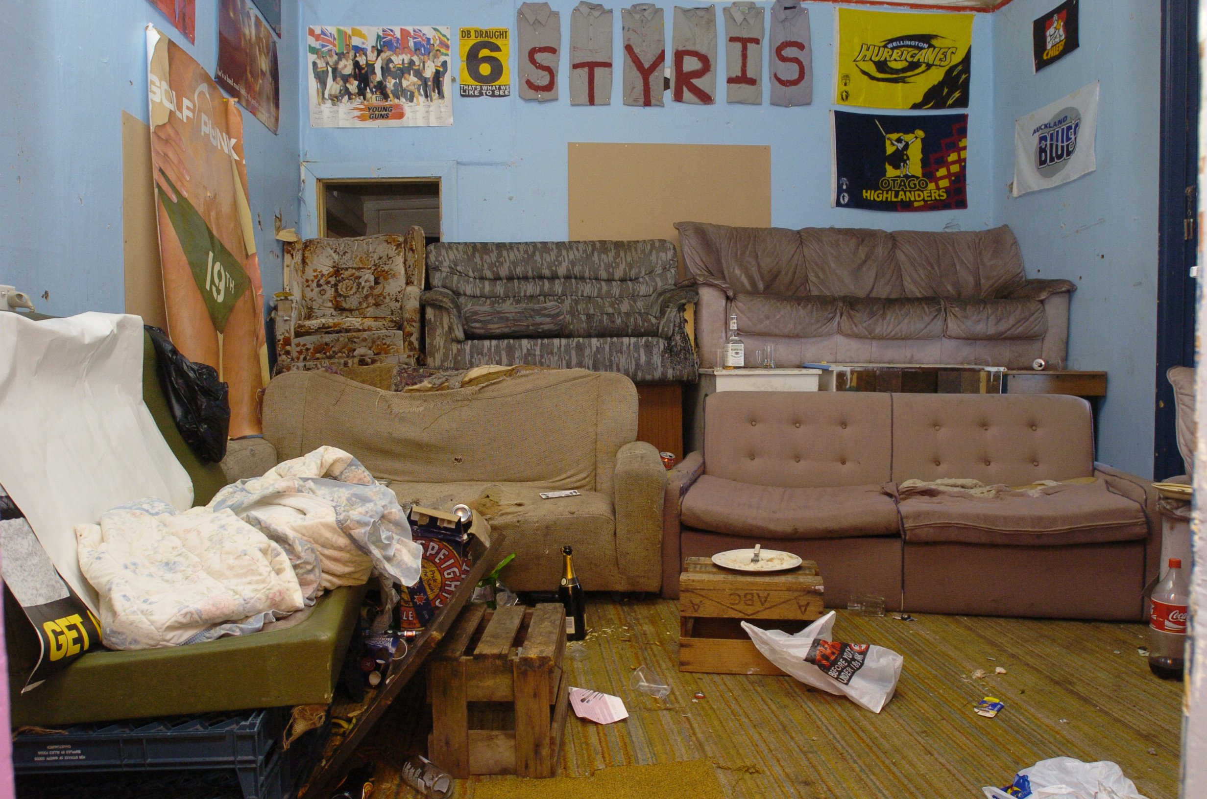 The lounge of 11 Dundas St, photographed on July 27, 2004. 