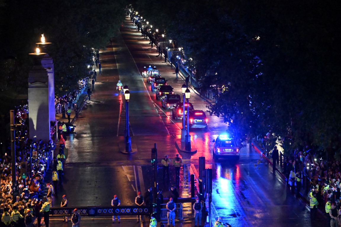 Seen from the top of the Wellington Arch, the coffin of Queen Elizabeth II is taken down...