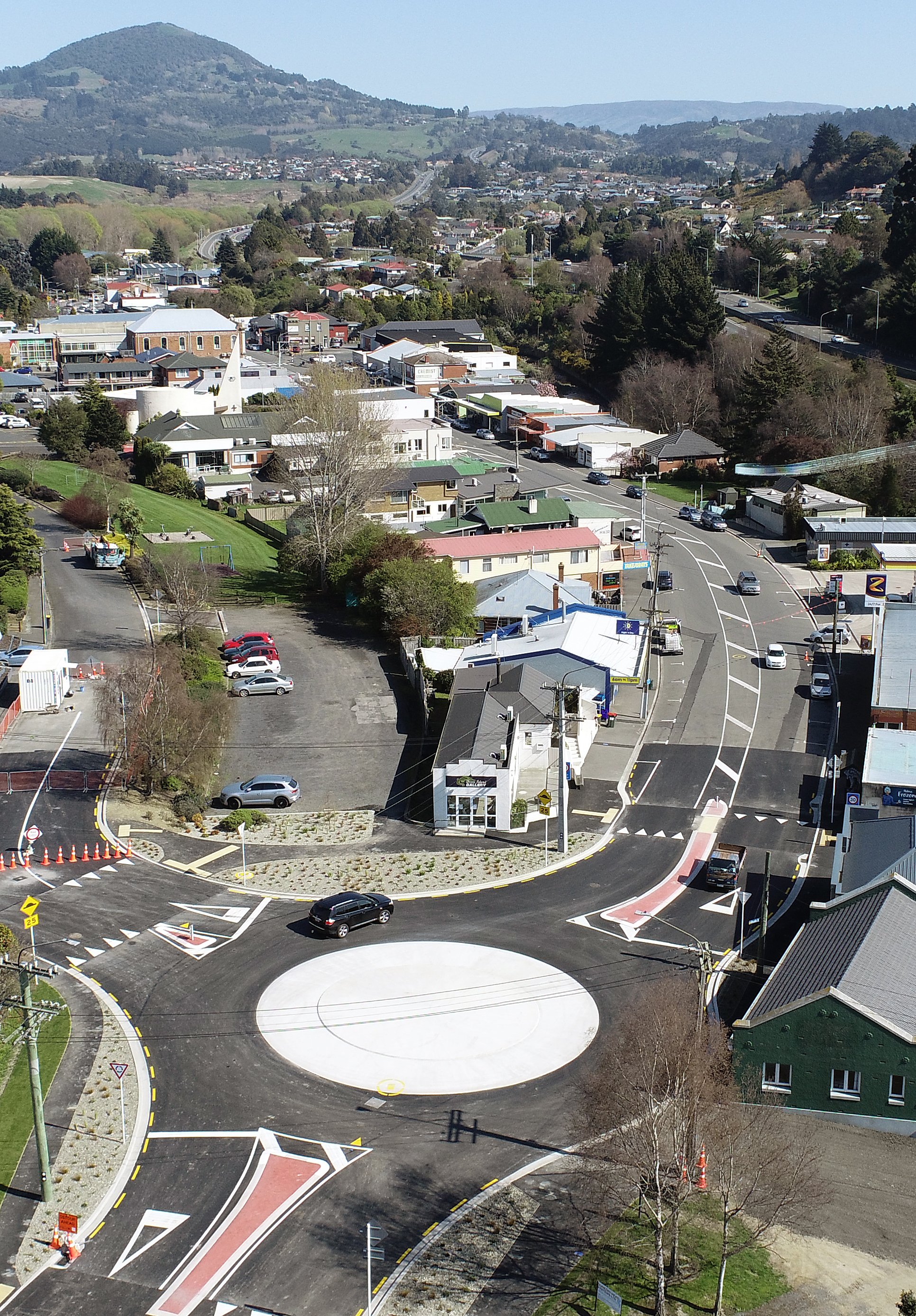 The new Green Island roundabout is complete.  PHOTO: STEPHEN JAQUIERY