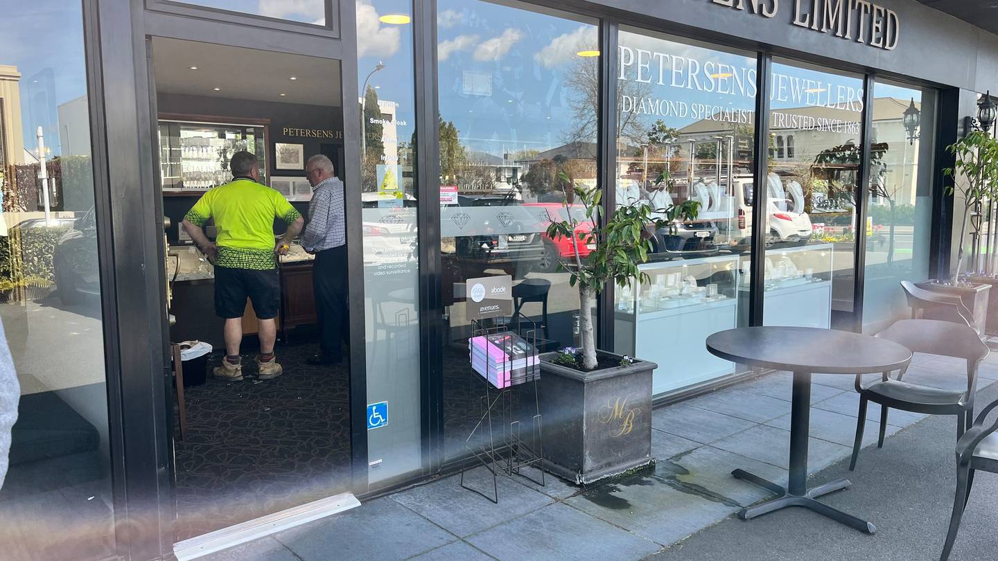 Petersens Jewellers was the target of a smash and grab. Photo: Hamish Clark