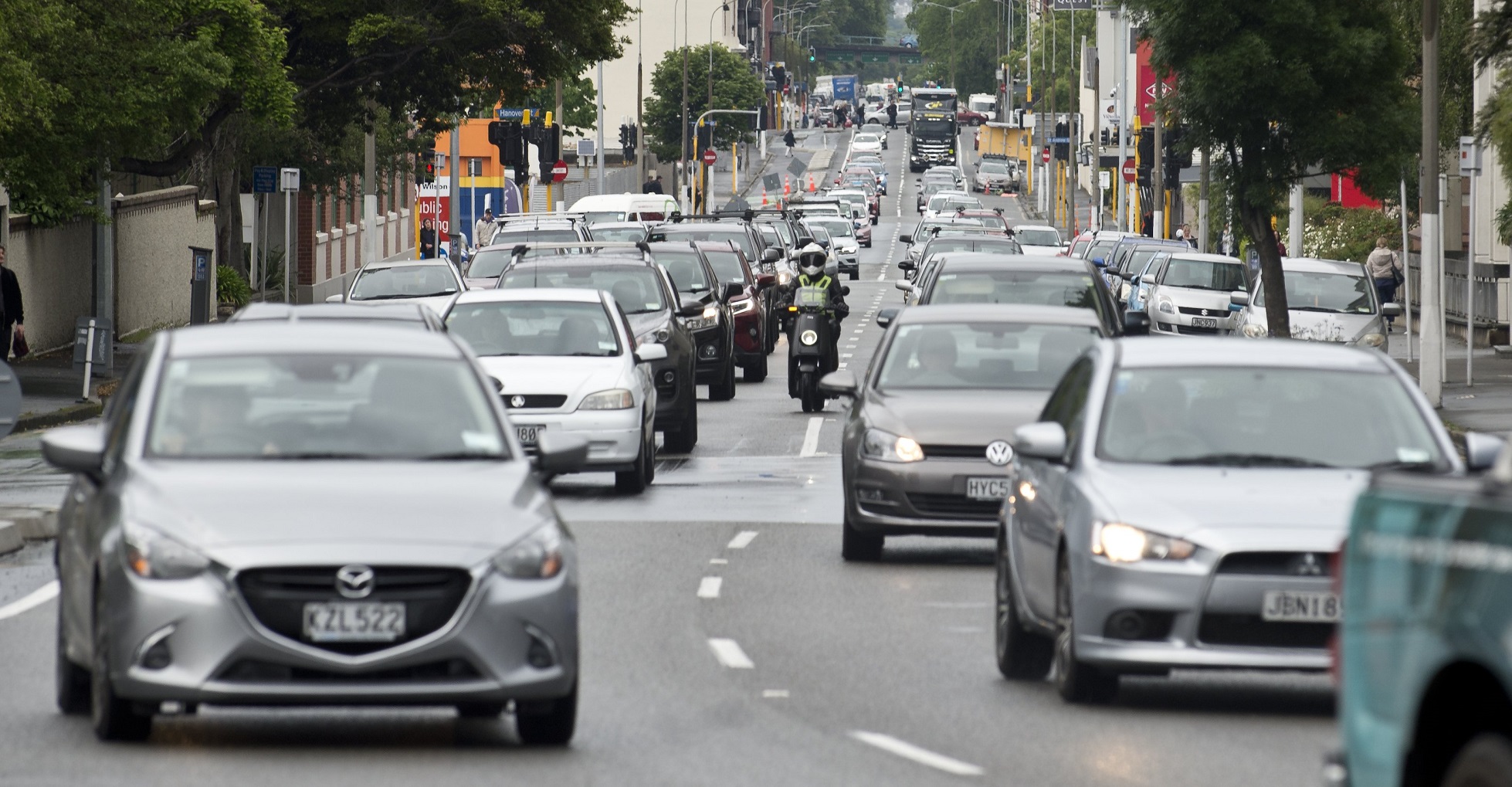 Dunedin commuters in Cumberland St about 8.15am yesterday. Photo: Gerard O'Brien