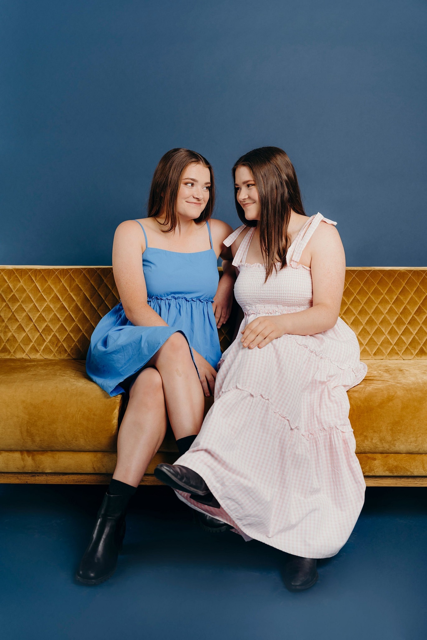 The Mitchell Twins play Dunedin Folk Club tomorrow night.