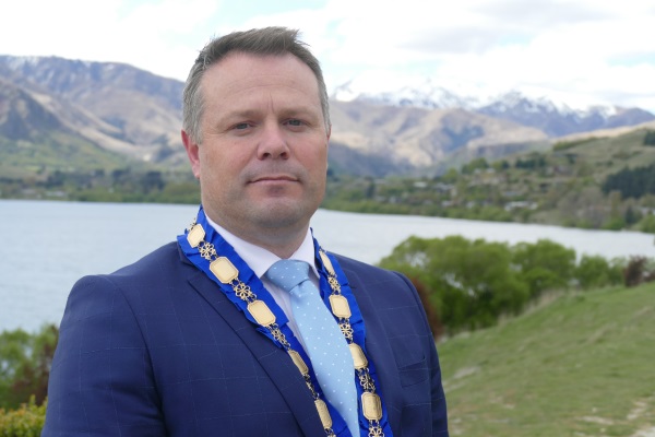 Queenstown Mayor Glyn Lewers. Photo: Mountain Scene Queenstown Mayor Glyn Lewers. Photo: Mountain Scene