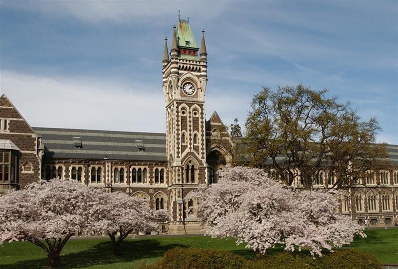 University of Otago roles for which vaccination is mandatory now include health practitioners,...