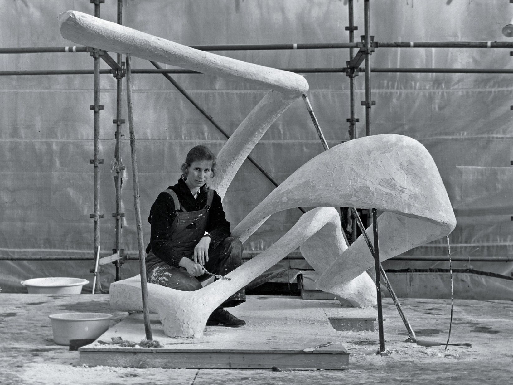 Tanya Ashken works on a wire and Plaster of Paris armature of Seabird V in 1974 which resulted in...