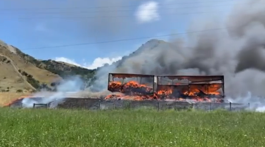 Emergency services were alerted to the fire early this afternoon. Photo: James Mackie via RNZ 