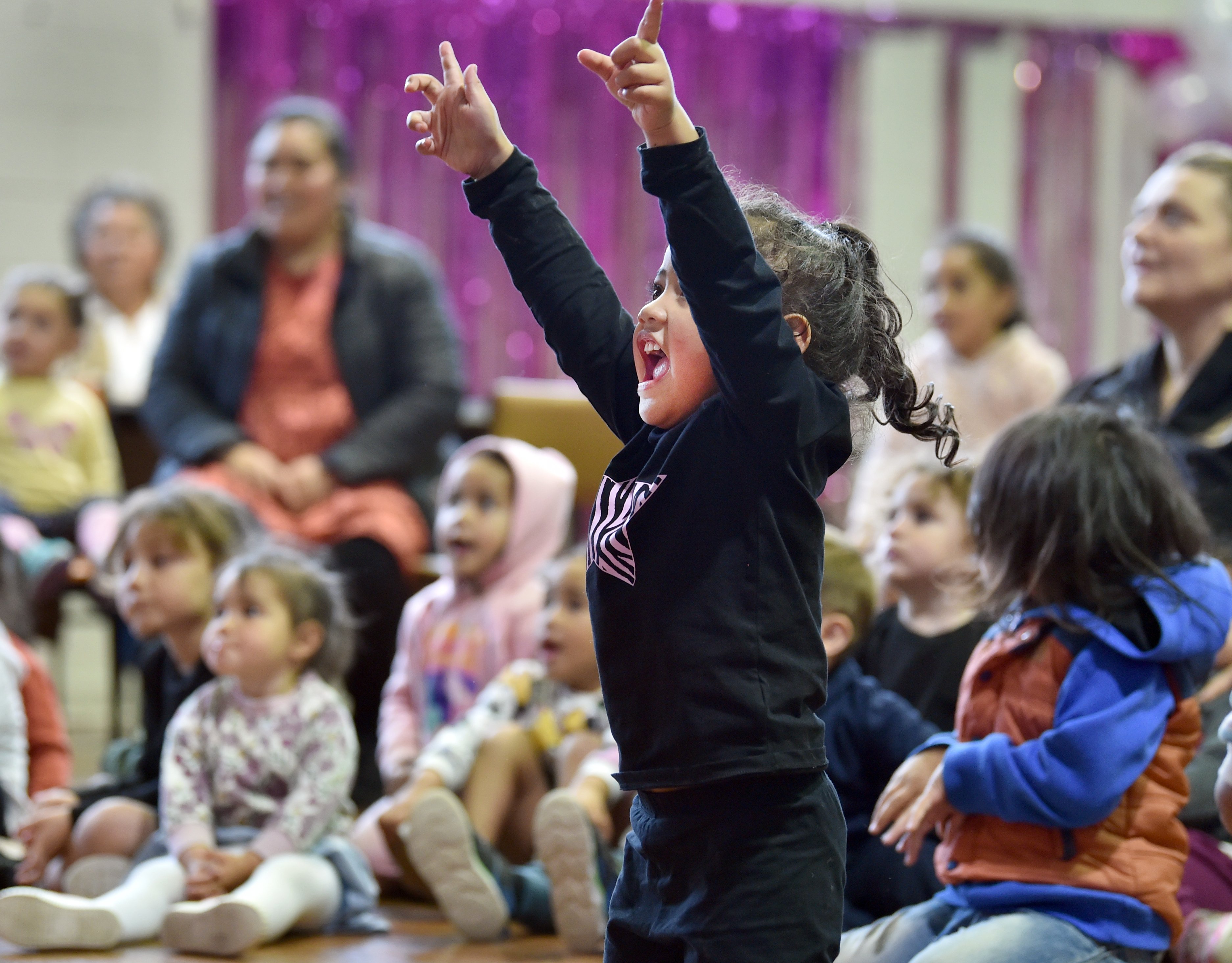 Polah Siuta, 4, dances to the Loopy Tunes Music performance at Punavai o te Atamai Preschool...