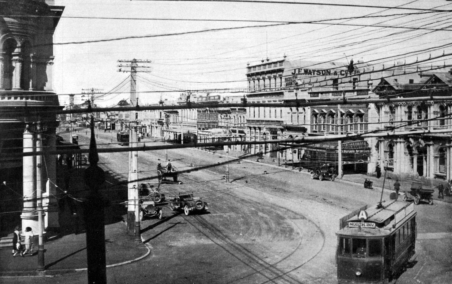 Bustling Tay St, Invercargill. — Otago Witness, 3.6.1924