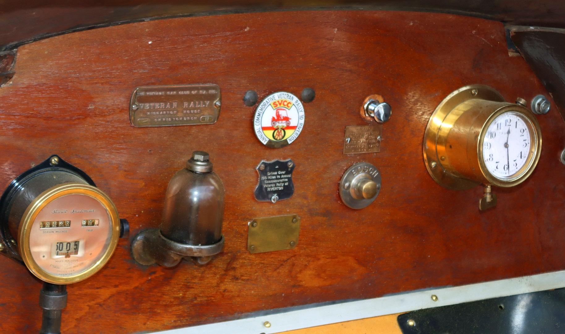 The instrumentation panel in this early machine is a far cry from modern cars. 