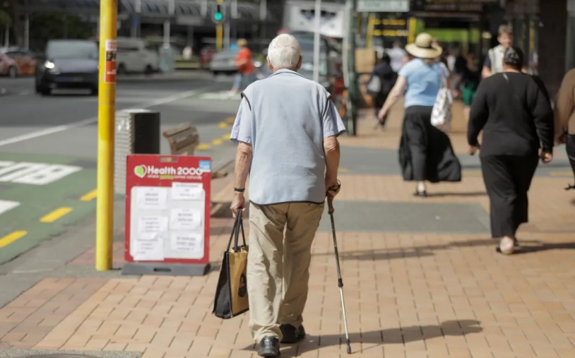 New Zealand investors' balances would probably start to fall noticeably by the end of the week,...