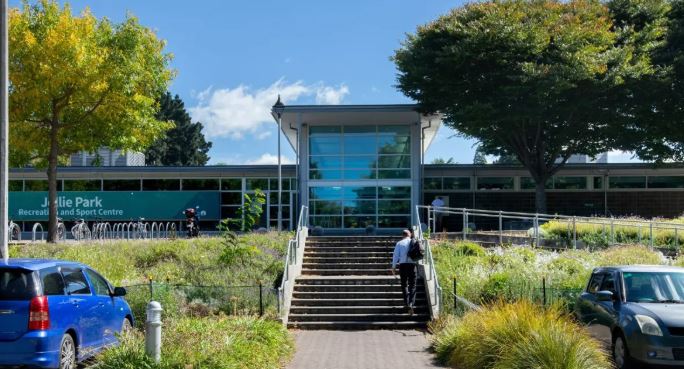 Jellie Park Recreation and Sport Centre. Photo: Geoff Sloan