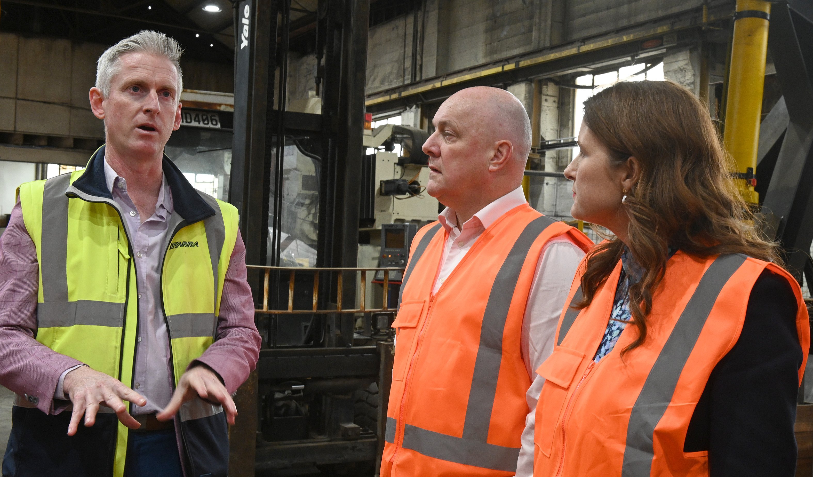 Farra engineering managing director Gareth Evans explains the Dunedin firm’s work to Prime...