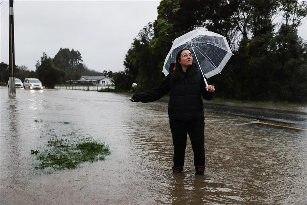 Alex Croy lives in Wakefield and in one hour saw floodwaters cover SH6 out the front of her house...