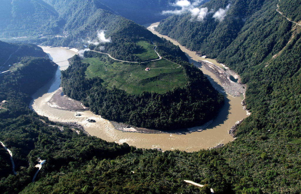 A section of the Yarlung Zangbo River in Medog County, Tibet. Photo: Getty Images