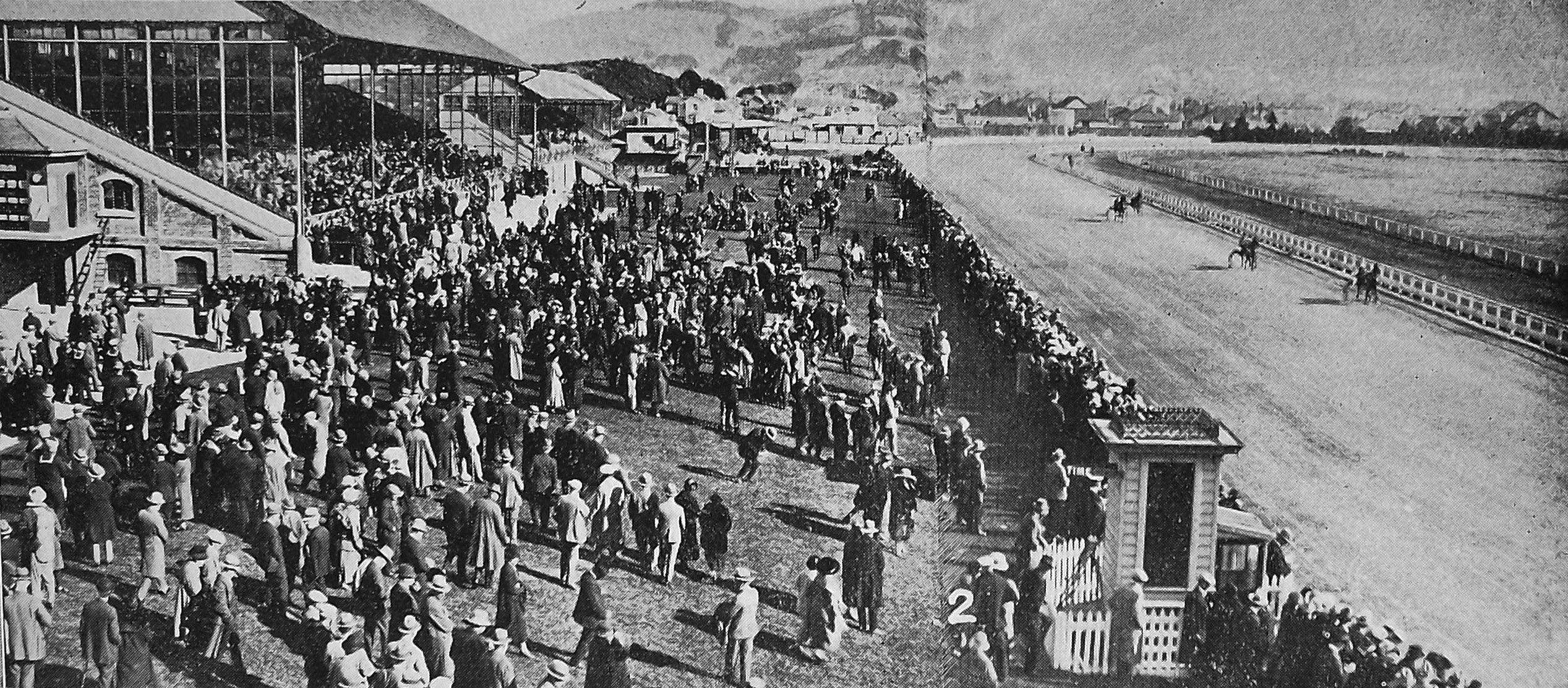 Race meeting at Forbury Park to welcome US Navy sailors during their visit to Dunedin. — Otago...