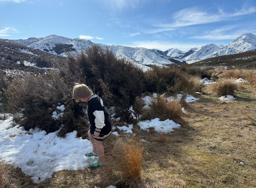 Harry’s challenge started with a walk up to the top of the Clarence Valley Rd, Hanmer Springs....