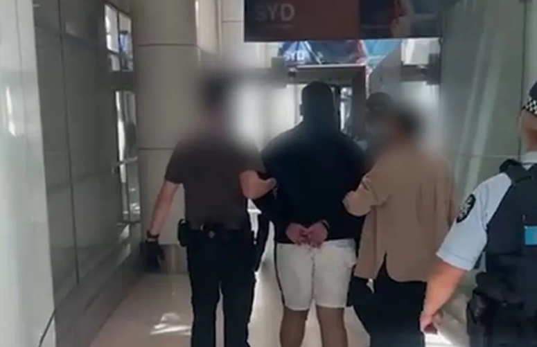 Two 21-year-old New Zealand men have been charged in a cocaine bust at Sydney International...
