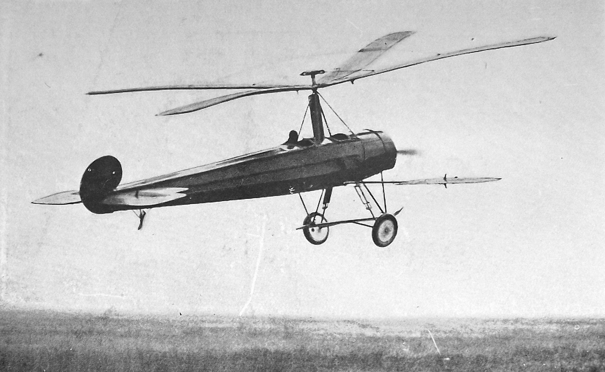 Cierva C6 Autogiro, an autogyro designed by Juan de la Cierva, is demonstrated for the British...