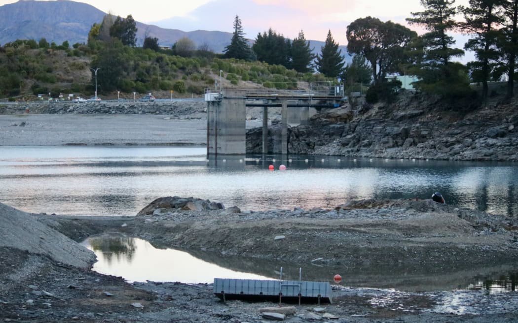 Contact Energy’s push to reduce Lake Hāwea water levels has been rejected. Photo: RNZ/supplied