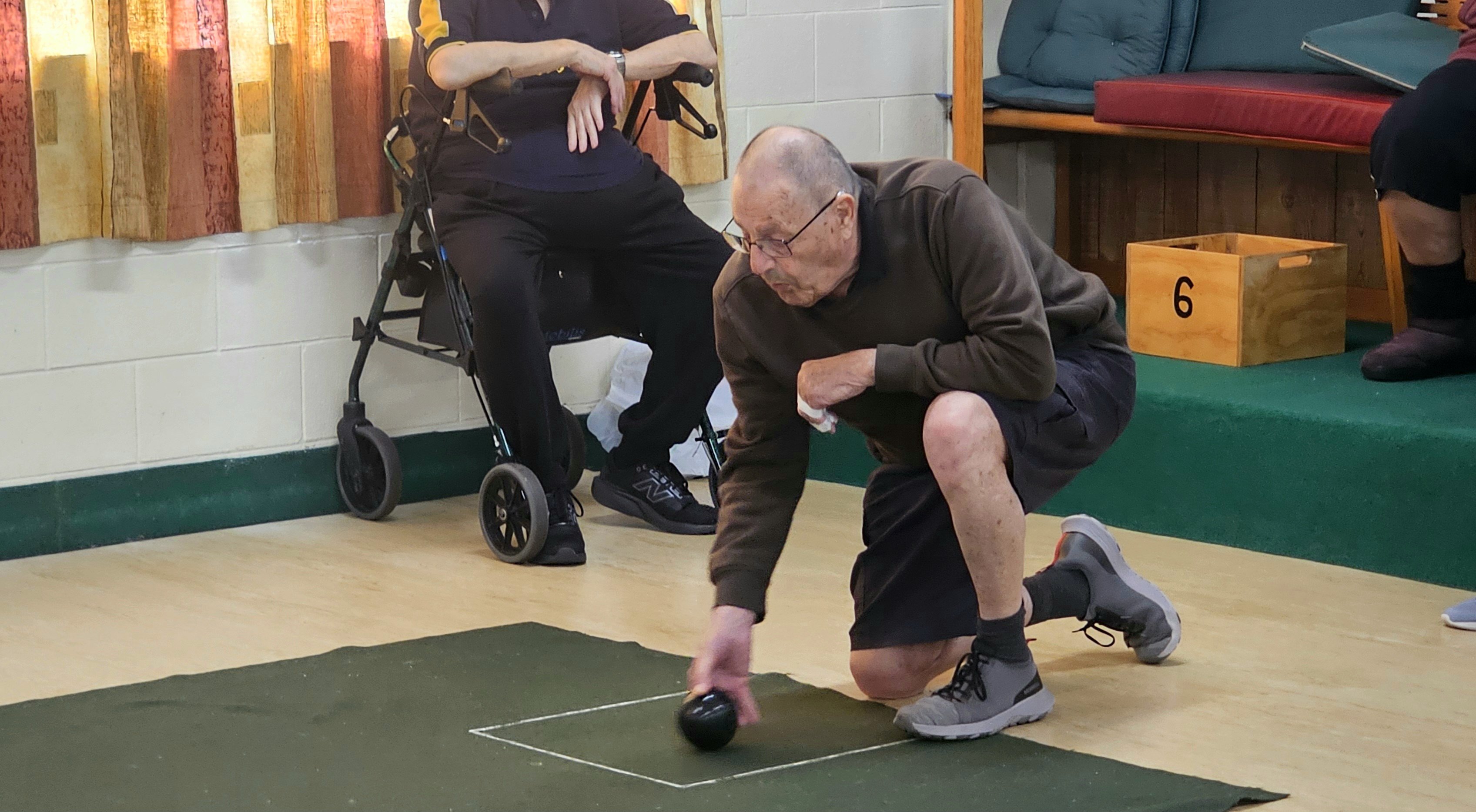 Paul Steijn lines up his next bowl.

