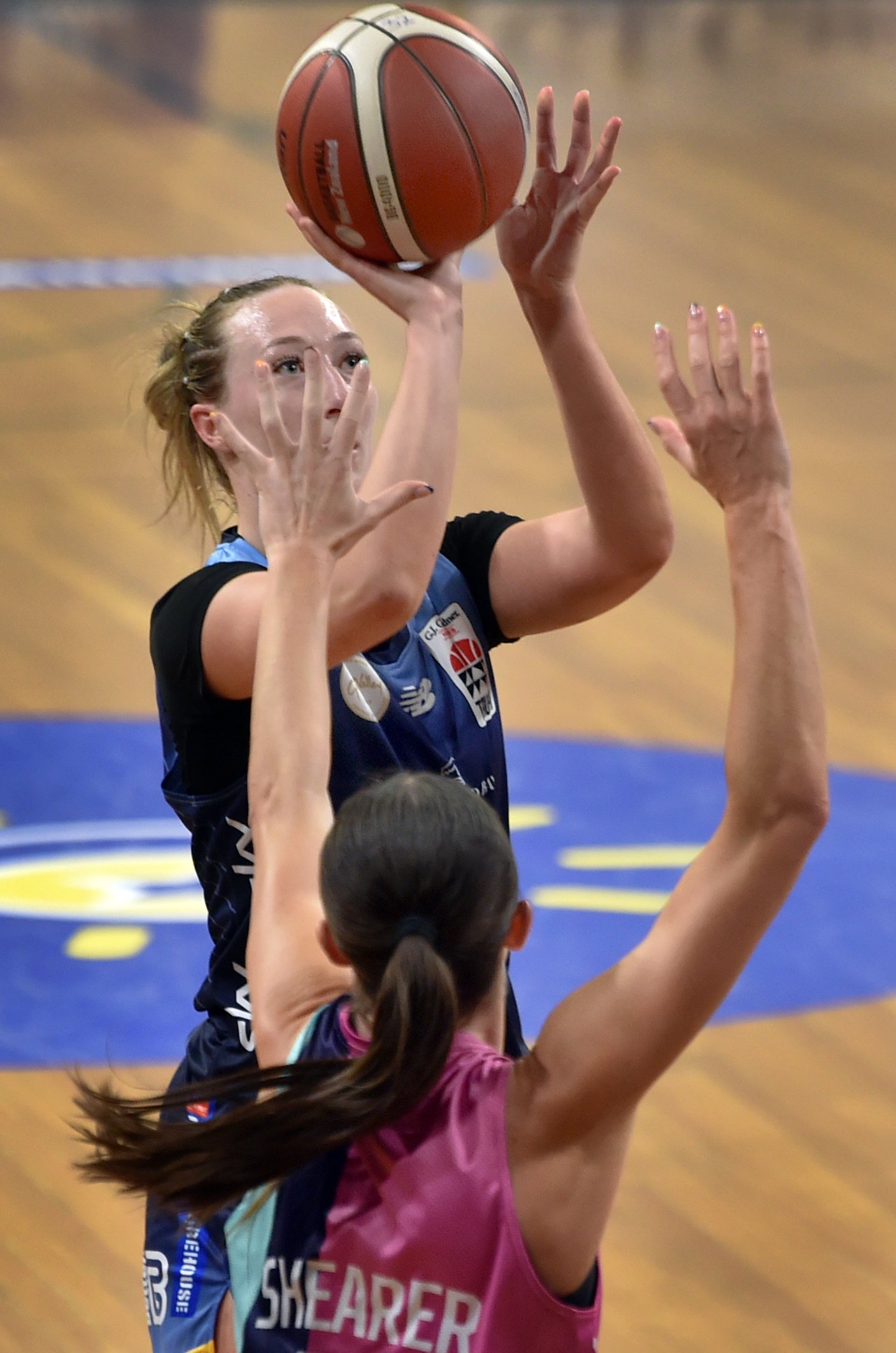 Southern Hoiho shooting guard Claire Jacobs makes her shot over Whai defender Emme Shearer in the...
