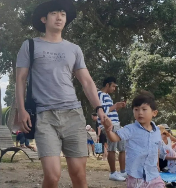 Jung Sup Lee pictured with his son Ha-il Lee, then 4 years old. Photo: Supplied