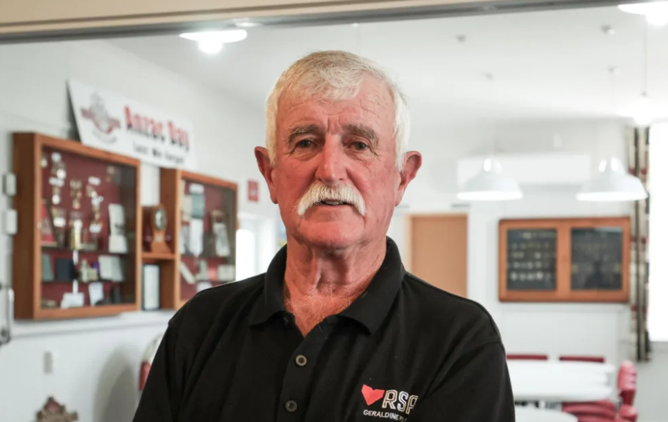 Geraldine RSA president John Bray does not see a problem with the display. Photo: RNZ