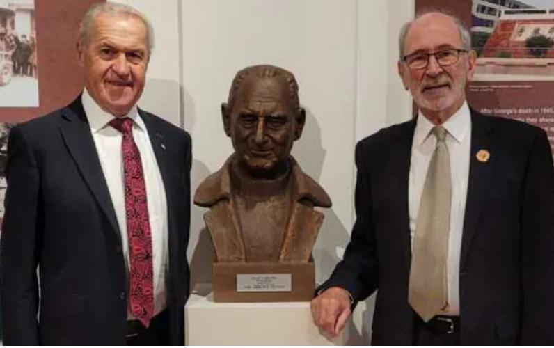 Sir David Carter and Dave Adamson. Photo: Supplied / Dave Adamson