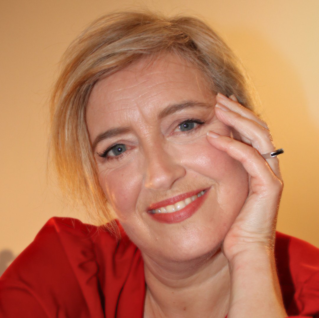 Mezzo-soprano soloist Maaike Christie-Beekman. 